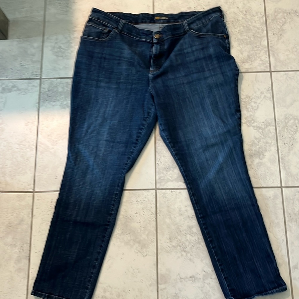 Lee women’s 24W blue denim jeans